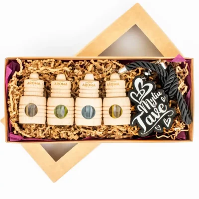 automobilio-kvapuku-rinkinys-myliu-tave