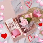 dovanu-rinkinys-su-rozemis-muilines-rozes-ir-kvapu-difuzorius