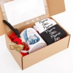 dovanu-rinkinys-su-puodeliu-ir-kojinemis-stebuklingai-mamai