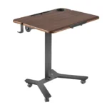 reguliuojamo-aukscio-stalas-su-pakreipiamu-stalvirsiu-ir-ratukais-715-x-525-cm