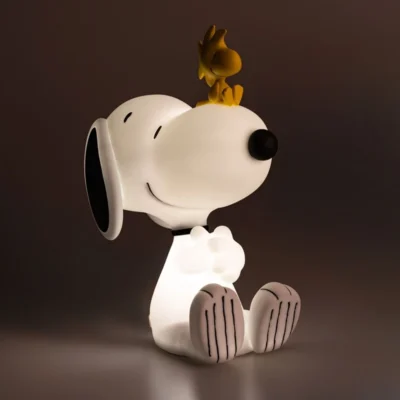 naktine-led-lempa-snoopy-su-silta-sviesa